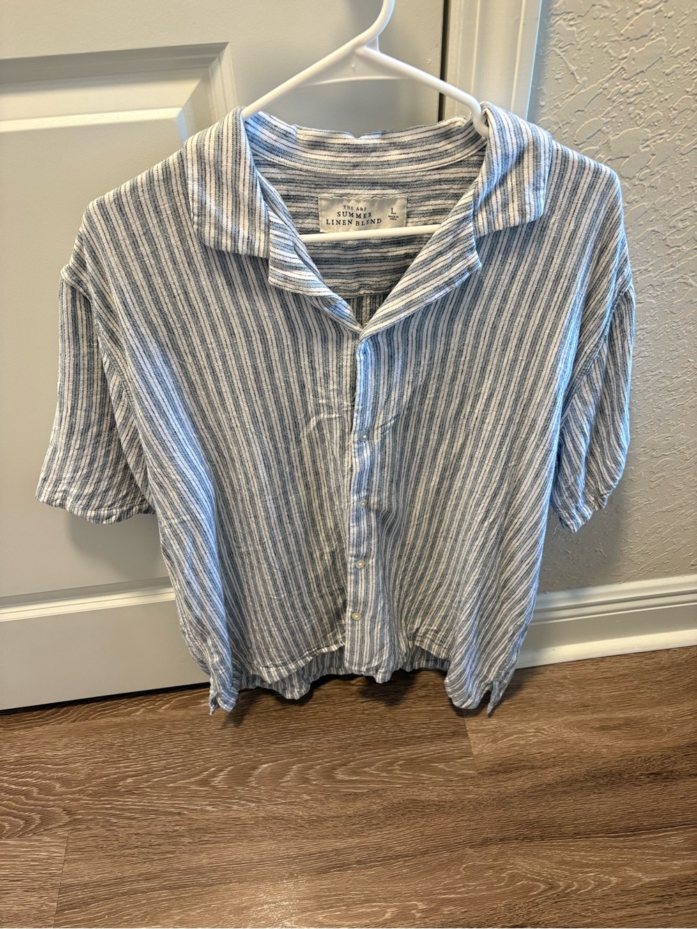 Abercrombie Blue & White Striped Short-Sleeve Linen Resort Polo